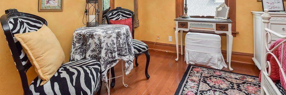 Harrison House Bed & Breakfast Naperville Exterior foto
