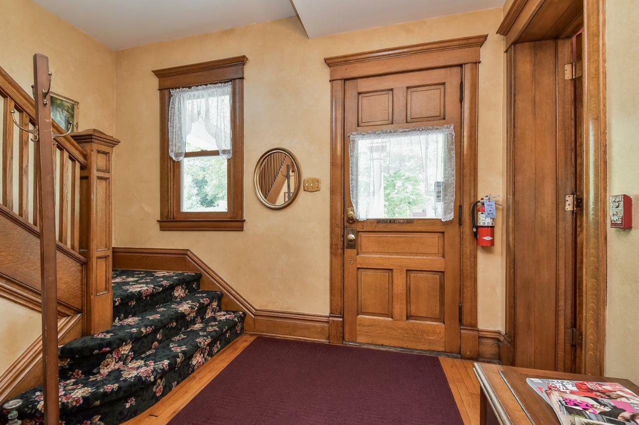 Harrison House Bed & Breakfast Naperville Exterior foto