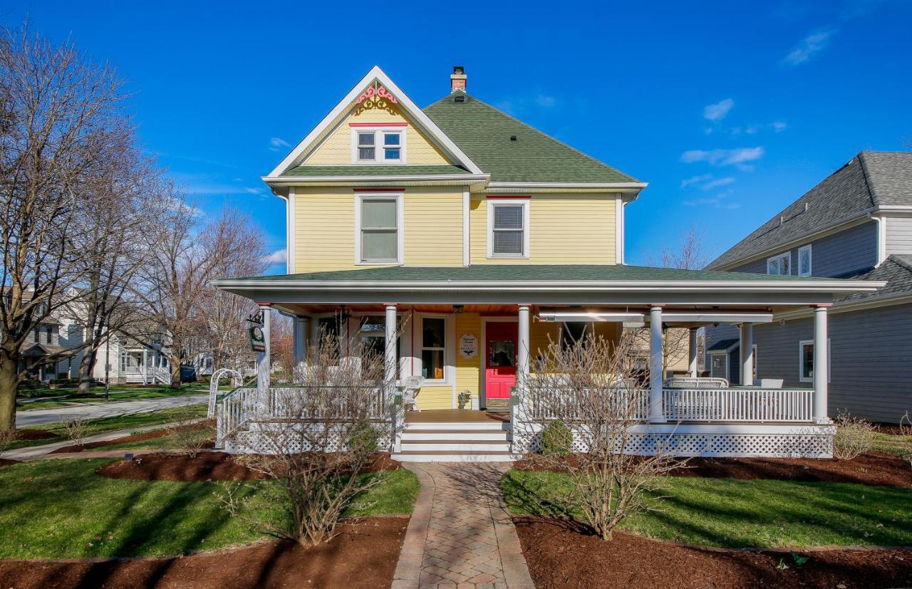 Harrison House Bed & Breakfast Naperville Exterior foto