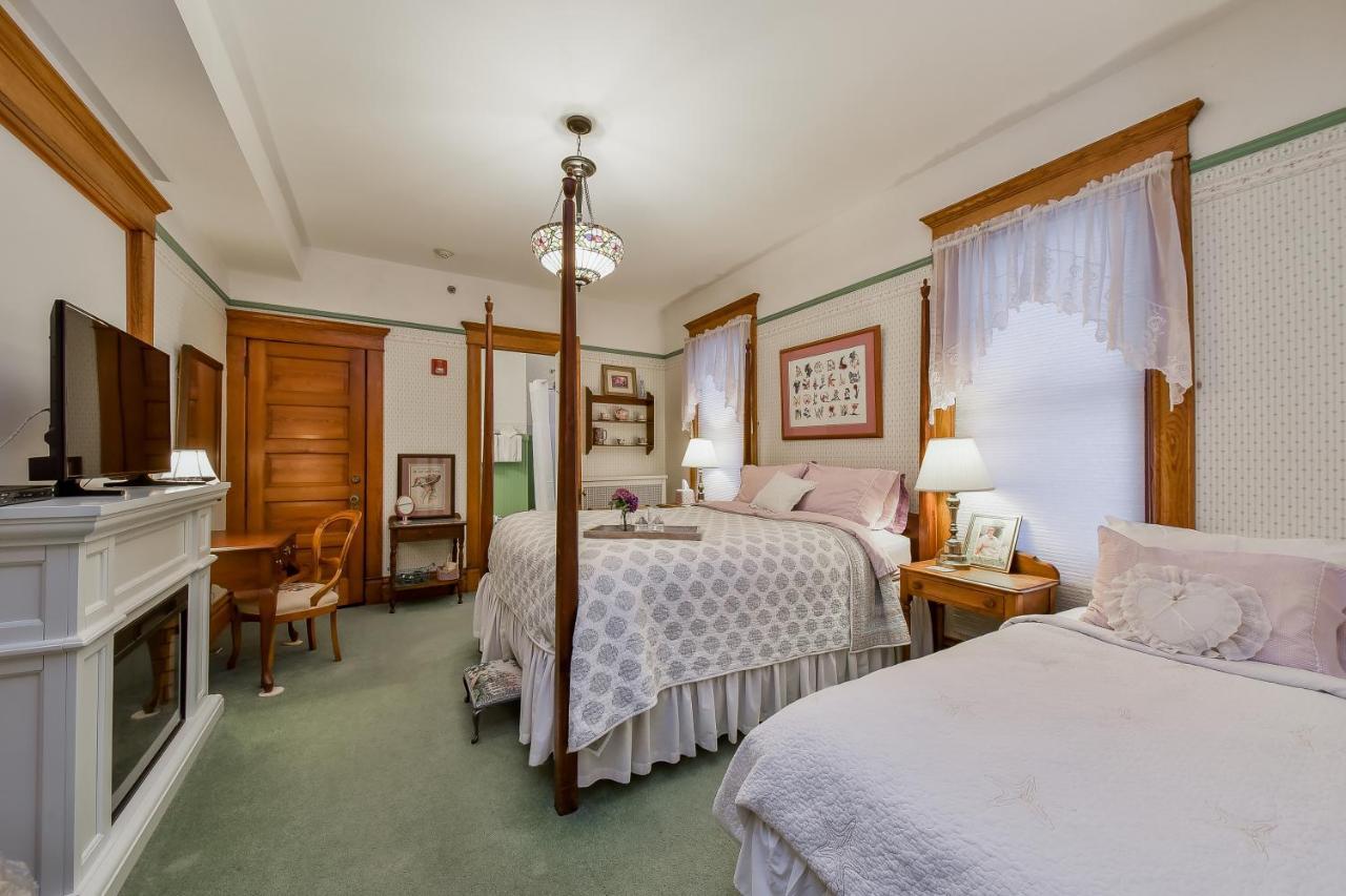 Harrison House Bed & Breakfast Naperville Habitación foto